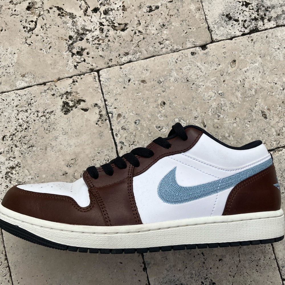 Men’s Air Jordan. White/ Brown/Lite Blue. Size 9.5